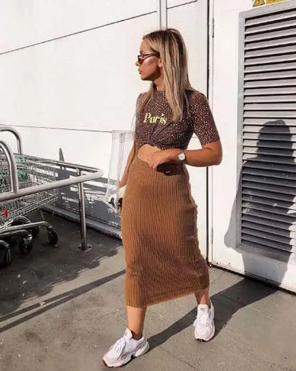Cách phối đồ và chọn màu trang phục cho nữ da ngăm đen chuẩn fashion