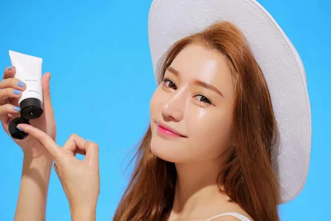 Top 10 loại kem chống nắng cho da hỗn hợp được nhiều khách hàng yêu thích