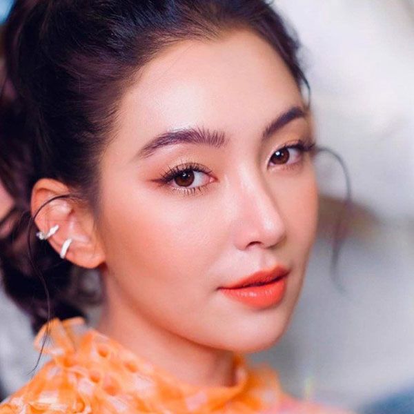 Son màu cam đào hợp với da nào? Top 4 thỏi son màu cam đào có dưỡng nên mua - 13