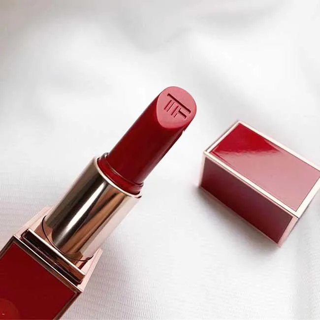 Son màu đỏ cherry hợp với da nào? Top 5 thỏi son đỏ cherry vô cùng đẹp giá tốt - 4