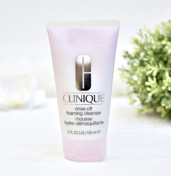 Top 5 sữa rửa mặt tẩy trang sạch sâu tiện lợi cho chuyến du lịch 30/4 - 1/5 - 6