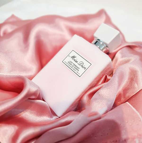 Body lotion là gì? Top 7 body lotion dưỡng da trắng mướt mườn mượt