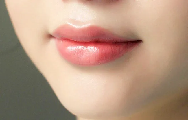 12 cách làm môi đỏ hồng tự nhiên không cần son đơn giản tại nhà - 2