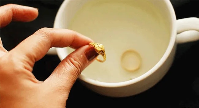 10 cách làm sạch sáng bóng đồ trang sức đơn giản tại nhà