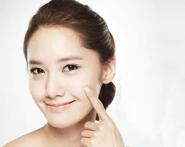 Da thường là gì? Top 7+ kem dưỡng ẩm cho da thường giúp da căng bóng