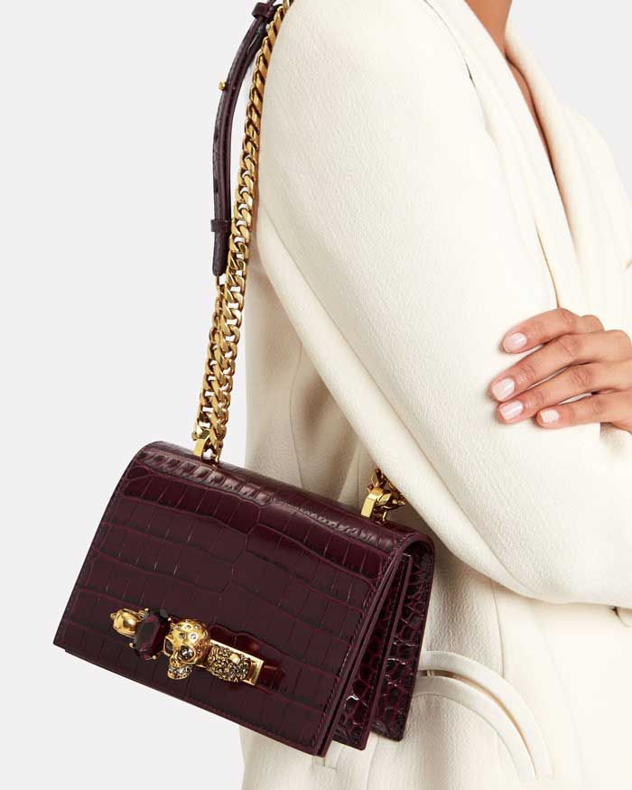 Đánh giá chi tiết túi xách Alexander Mcqueen hàng hiệu có đáng mua không? - 2