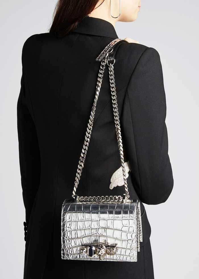 Đánh giá chi tiết túi xách Alexander Mcqueen hàng hiệu có đáng mua không? - 6