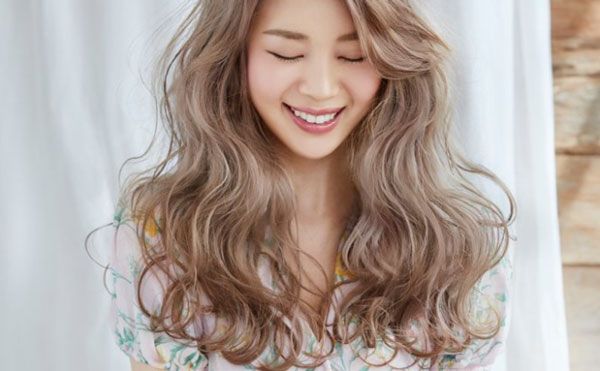 Review 3 máy làm tóc xoăn sóng giữ nếp lâu thực hiện đơn giản tại nhà