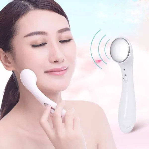 Máy massage ion đẩy tinh chất là gì? Review 7 máy đẩy tinh chất thấm sâu vào da