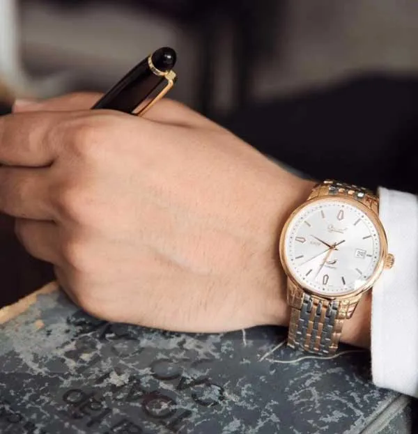 Mệnh hỏa nên đeo đồng hồ màu gì? Top 9 mẫu đồng hồ hút tài lộc cho nam mệnh Hỏa - 26