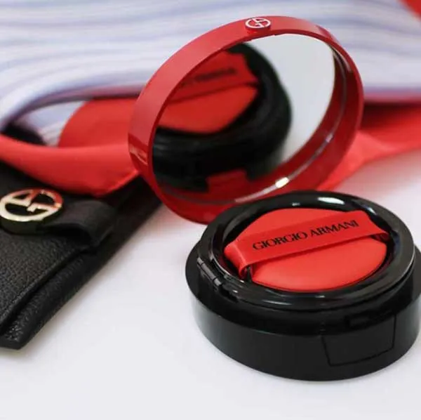 Phấn nước là gì? Review 11+ phấn nước cho da dầu mụn được nhiều khách hàng yêu thích hiện nay