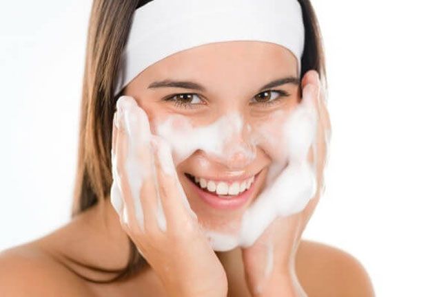 Top 13+ sữa rửa mặt cho da hỗn hợp chất lượng tốt để dùng hàng ngày