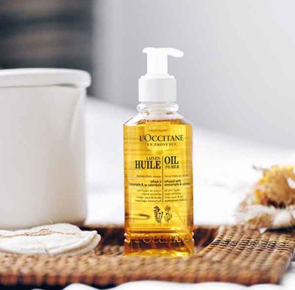 Da khô nên chọn tẩy trang dạng gì? Review 7 sản phẩm tẩy trang được nhiều khách hàng yêu thích cho da khô
