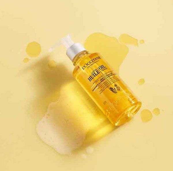 Da khô nên chọn tẩy trang dạng gì? Review 7 sản phẩm tẩy trang được nhiều khách hàng yêu thích cho da khô