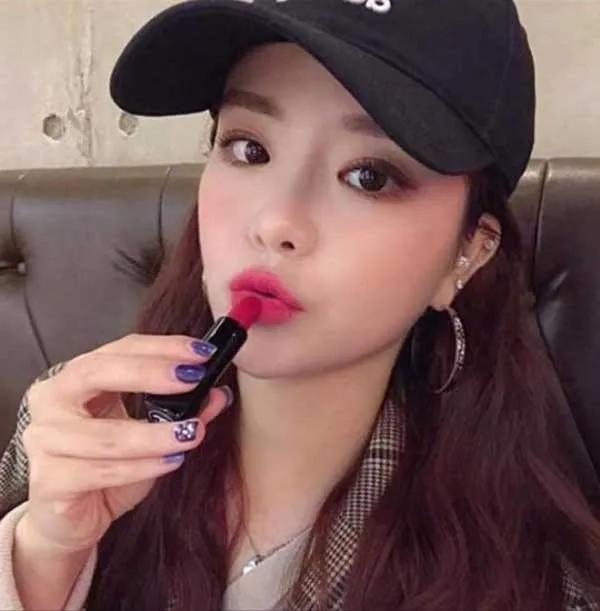 Son lì là gì? Top 5 hãng son lì vô cùng đẹp hiện nay - 7