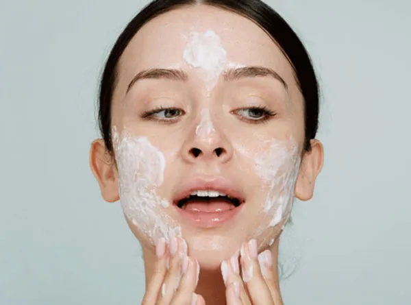 Top 7 sữa rửa mặt cho tuổi 14,15,16 thân thiện với làn da không gây mòn da