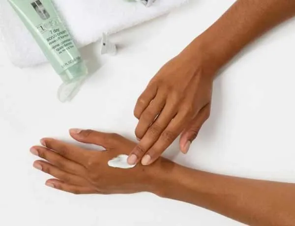 Top 10 tẩy tế bào chết body cho da láng mịn trắng sáng