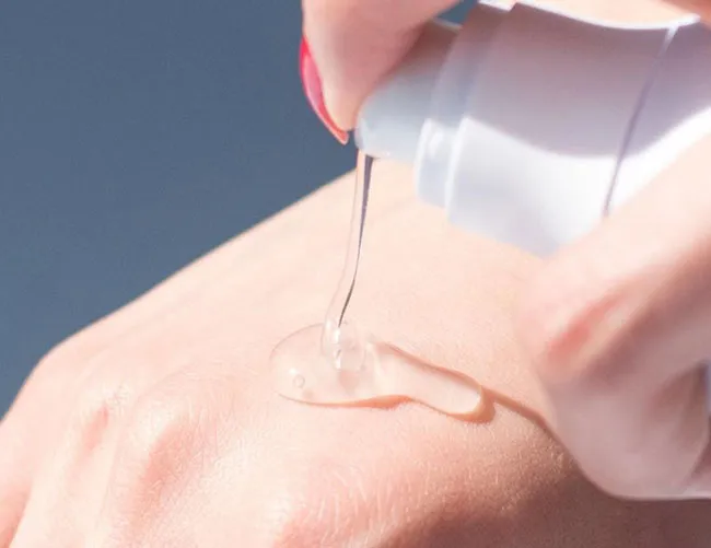 Tẩy tế bào chết hóa học là gì? Top 7 tẩy da chết hóa học cho da dầu mụn được nhiều khách hàng yêu thích - 21