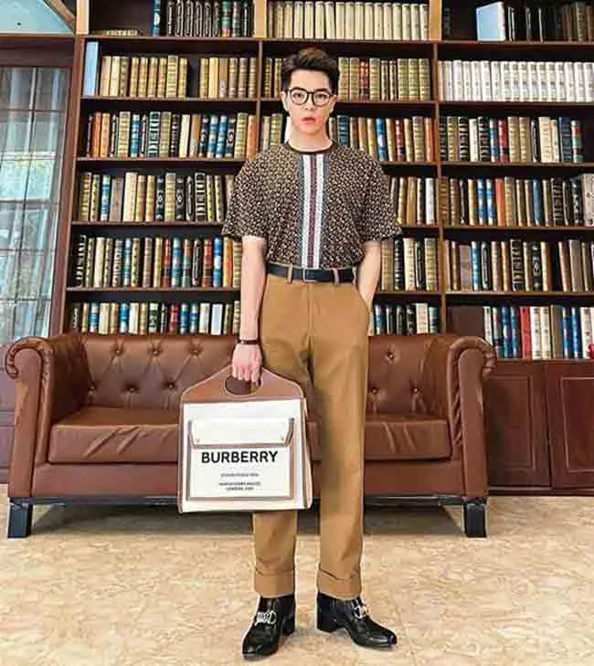 Top 5 hãng túi xách nam công sở hàng hiệu cho quý ngài thành đạt