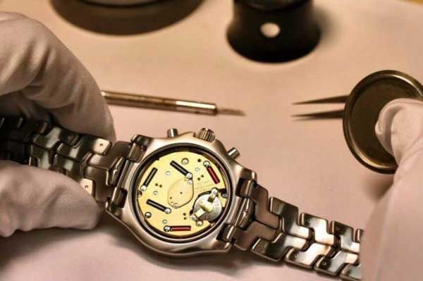 5 cách xử lý đồng hồ bị thấm nước đúng chuẩn và tốc độ vượt trội tại nhà - 7