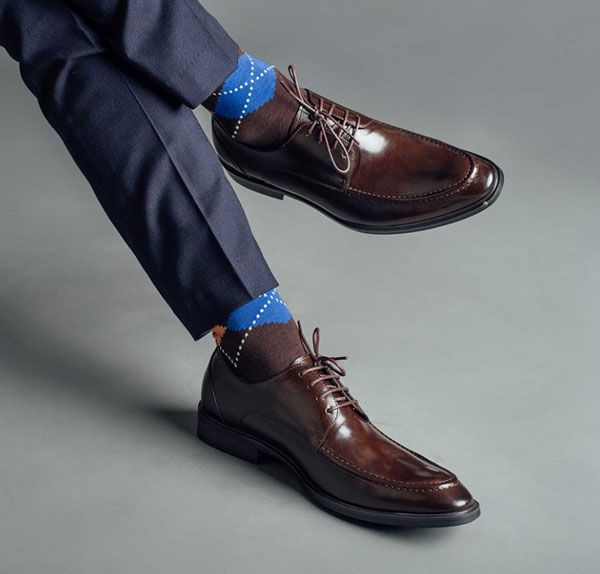 Bí quyết buộc dây giày tây cực đẹp cho nam chỉ trong 5 phút