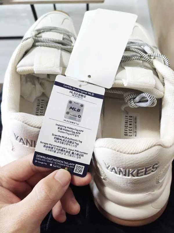 Gợi ý 6 cách nhận biết giày MLB sneaker Thật - Giả chính xác