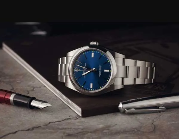 Top 10 mẫu đồng hồ mặt xanh navy cho nam đẹp và có 1-0-2