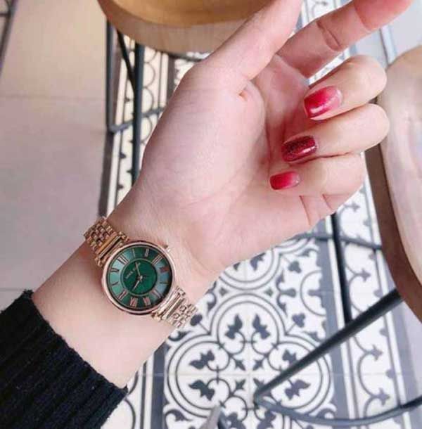 Top 8 mẫu đồng hồ nữ đẹp sang chảnh được ưa chuộng hiện nay