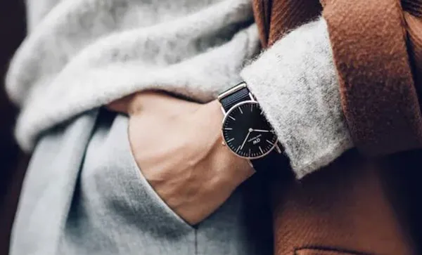 Top 13 đồng hồ phong cách tối giản cho nam đẳng cấp và rất cuốn hút - 1