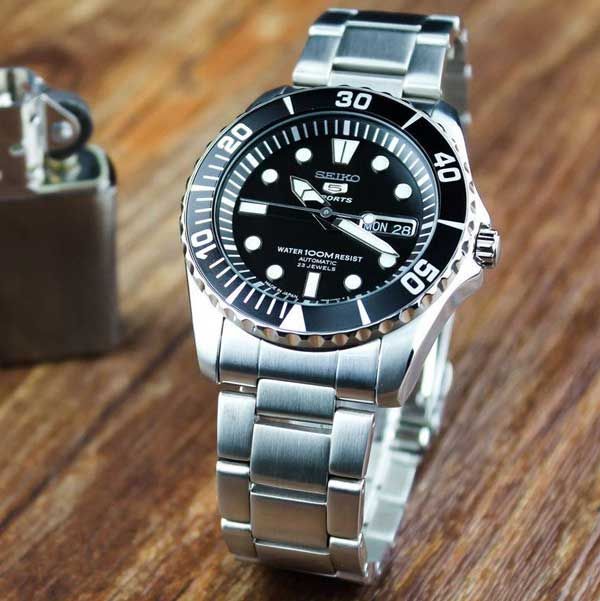 Top 7 mẫu đồng hồ Seiko cổ điển chạy bền bỉ được dùng nhiều mọi thời đại