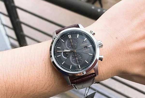 Top 14 đồng hồ thể thao kiểu dáng khỏe khoắn chống thấm nước cực đỉnh cho nam - 1