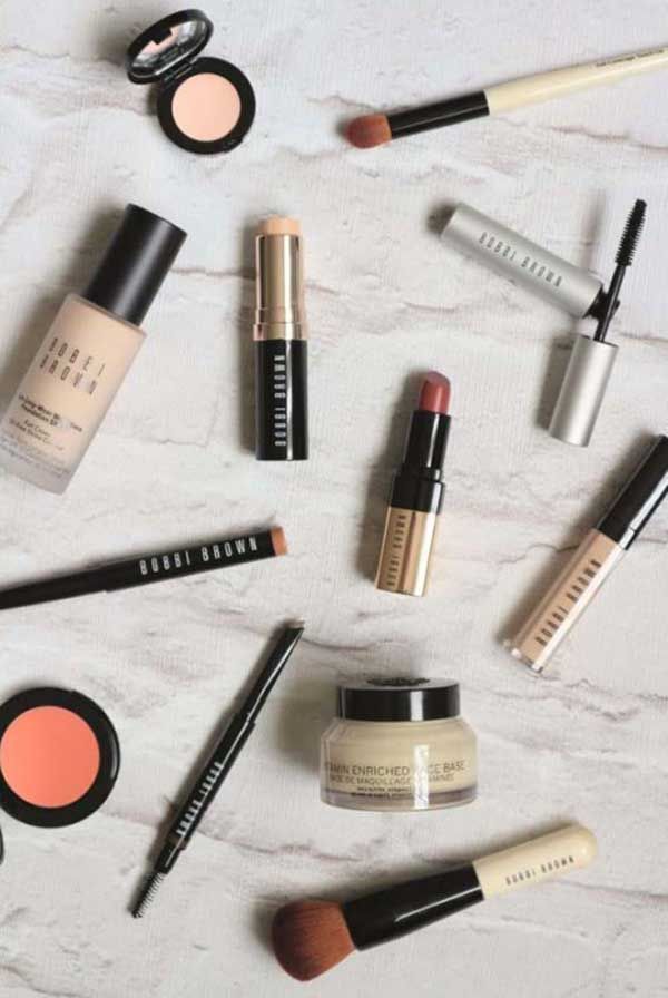 Top 10 kem lót kiềm dầu giữ lớp trang điểm cả ngày cho da mụn - 19