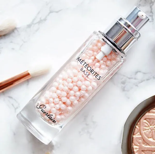 Top 10 kem lót kiềm dầu giữ lớp trang điểm cả ngày cho da mụn - 23