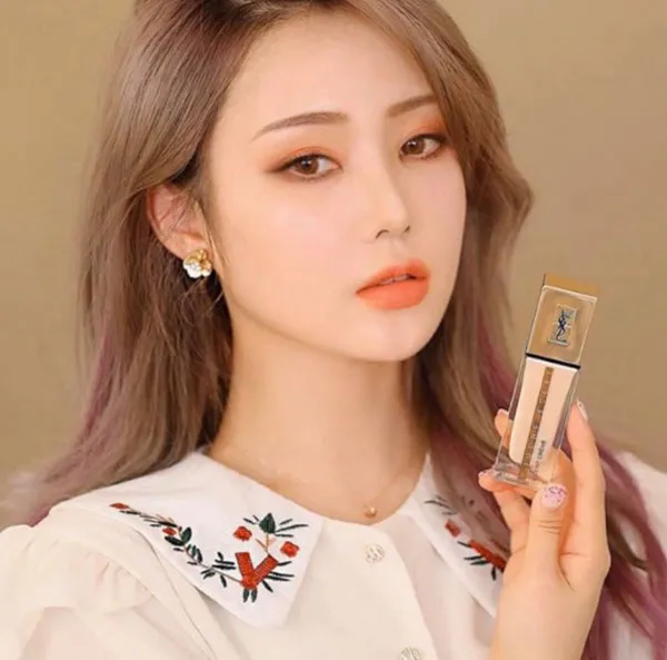 Top 9 kem nền trắng da không bí không lên mụn được nhiều khách hàng yêu thích hiện nay