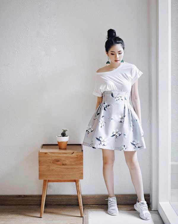 5 ý tưởng kết hợp áo phông với chân váy vừa đẹp vừa trẻ trung cho nàng