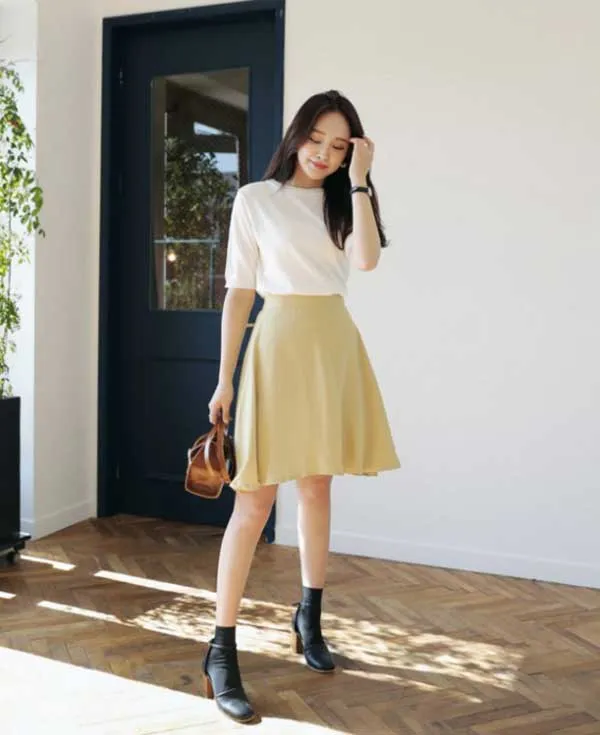 5 ý tưởng kết hợp áo phông với chân váy vừa đẹp vừa trẻ trung cho nàng