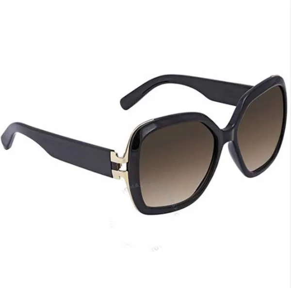 Top 13 kính đen cool ngầu cho nam - nữ được ưa chuộng hiện nay