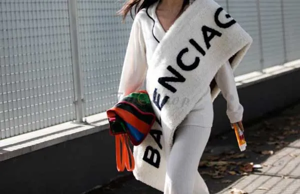 Lịch sử hình thành và phát triển của thương hiệu Balenciaga đắt giá