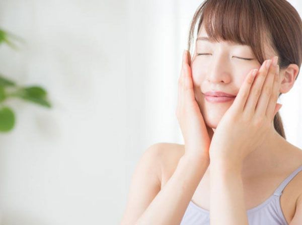 Học 7 cách massage mặt kiểu Nhật Bản giúp da tươi trẻ như tuổi đôi mươi - 13