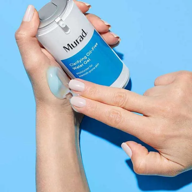 Mụn trứng cá là gì? Review 9 mỹ phẩm hỗ trợ làm sạch mụn trứng cá hiệu quả