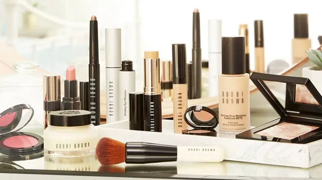 Review 7 loại mỹ phẩm trang điểm Bobbi Brown rất đáng dùng cho phái đẹp - 1