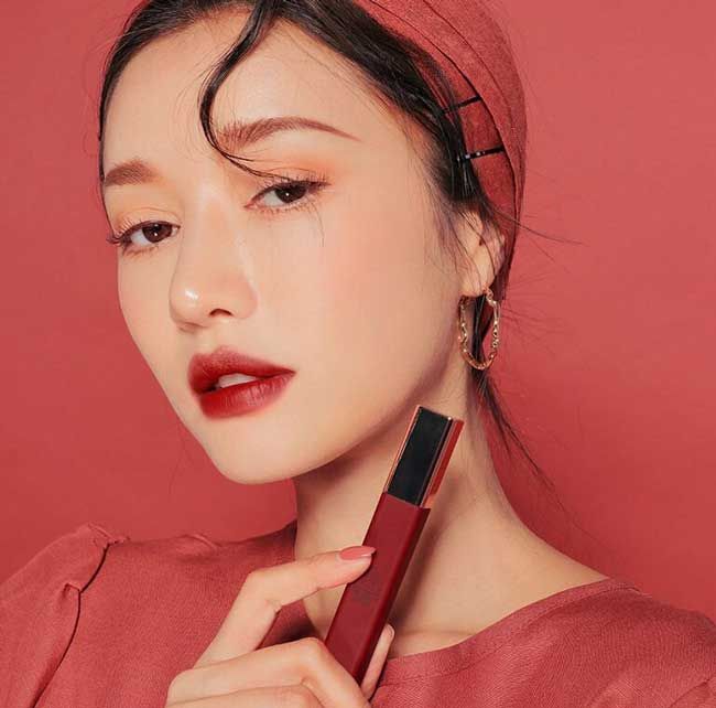 Top 9 thỏi son màu đỏ đậm vô cùng chất cho cô nàng cá tính - 3