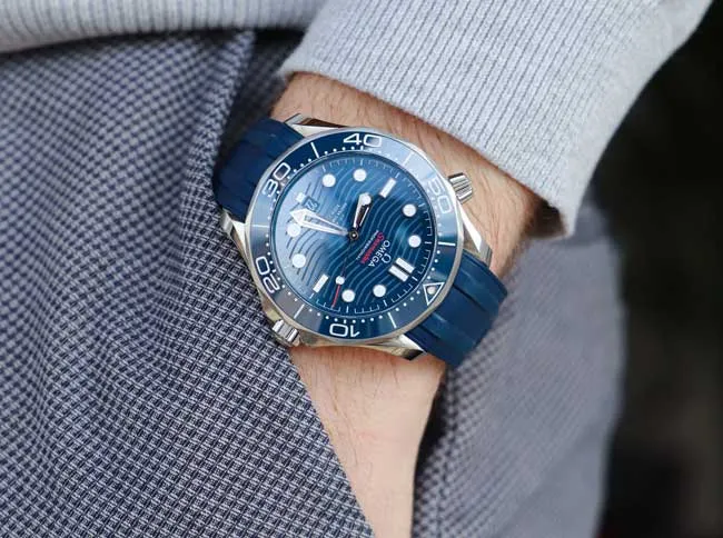 So sánh đồng hồ Omega và Longines nên chọn hãng nào?