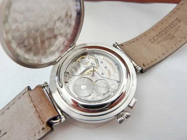 So sánh đồng hồ Omega và Longines nên chọn hãng nào?