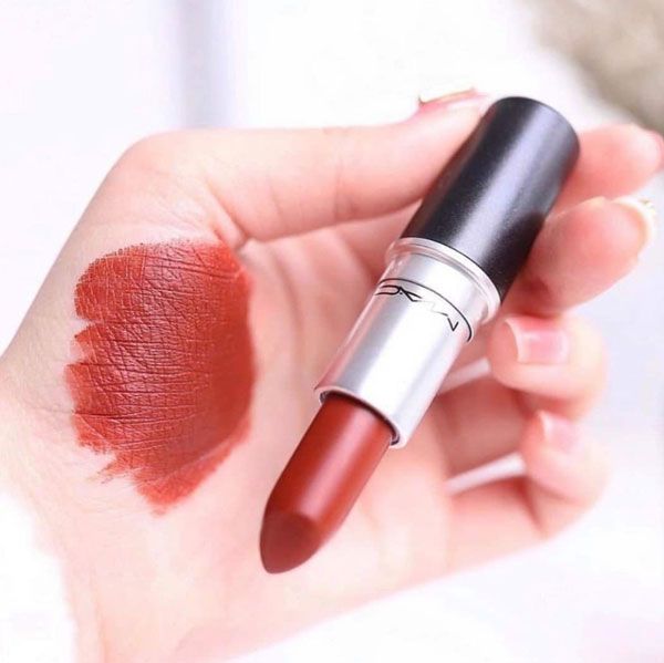 Review son MAC Chili là màu gì? Lên màu có chuẩn đẹp như lời đồn không?