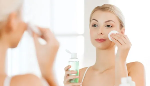 Top 15 toner cho da dầu mụn giúp se khít lỗ chân lông được đánh giá vượt trội về độ cao