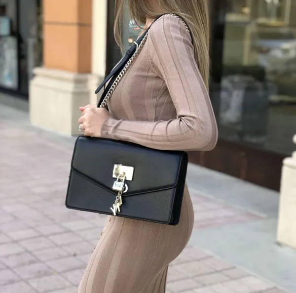 Top 6 túi xách đeo chéo DKNY mẫu mới và mang đẳng cấp vượt trội cho các quý cô