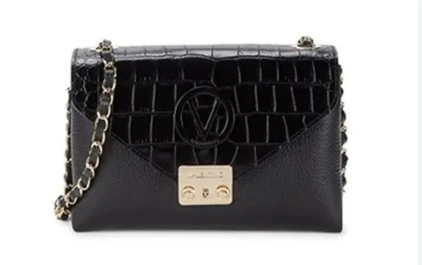 Túi Valentino có tốt không? Top 6 túi xách Valentino mẫu trendy năm nay - 14