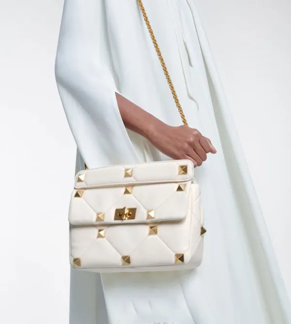 Túi Valentino có tốt không? Top 6 túi xách Valentino mẫu trendy năm nay - 3