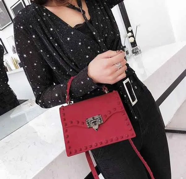 Túi Valentino có tốt không? Top 6 túi xách Valentino mẫu trendy năm nay - 5